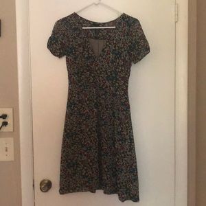H&M Floral Vintage-Inspired Dress Size 4